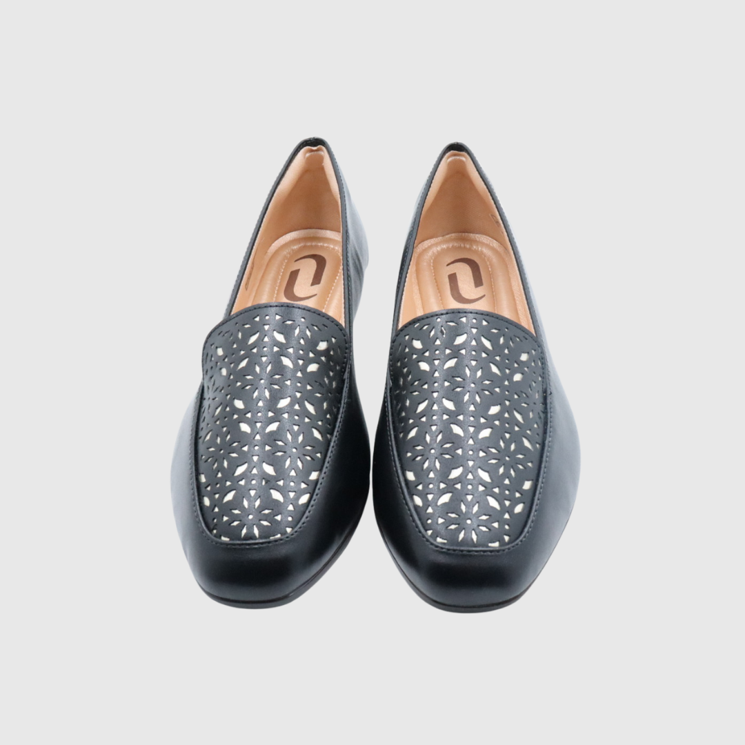 NIRA Women Shoe Black