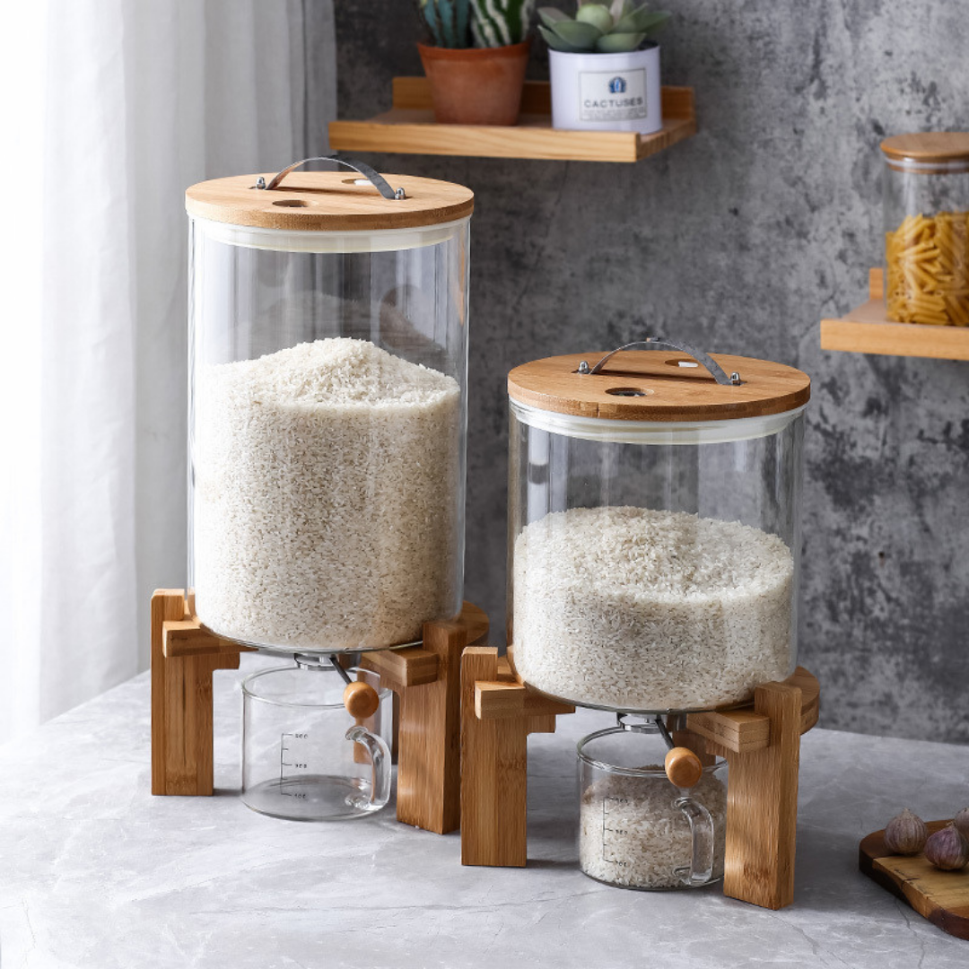 7.5L Rice Bucket With Measuring Cup