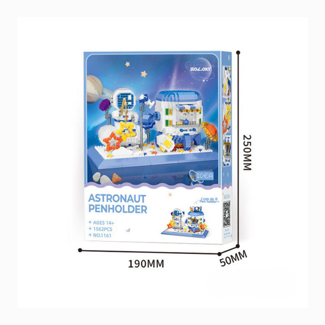 Fishing Astronaut Pen Holder