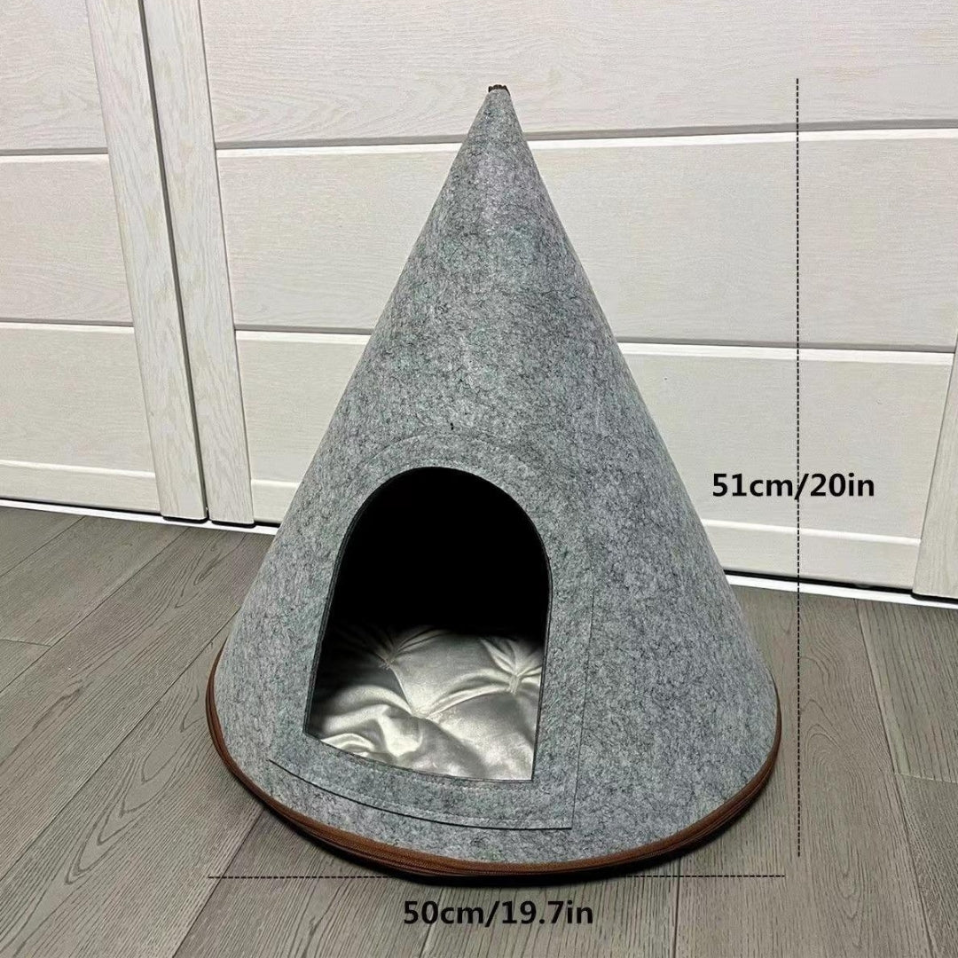 Diamond shaped triangular cat's nest