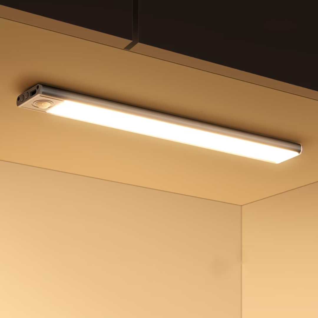 Side-illuminated Body Sensor Light