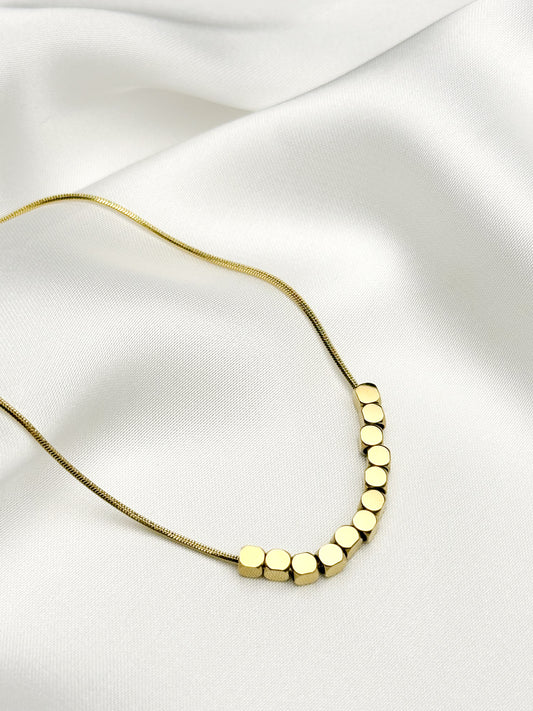 Collar EQUILIBRIO | Acero inoxidable enchapado en oro 18k