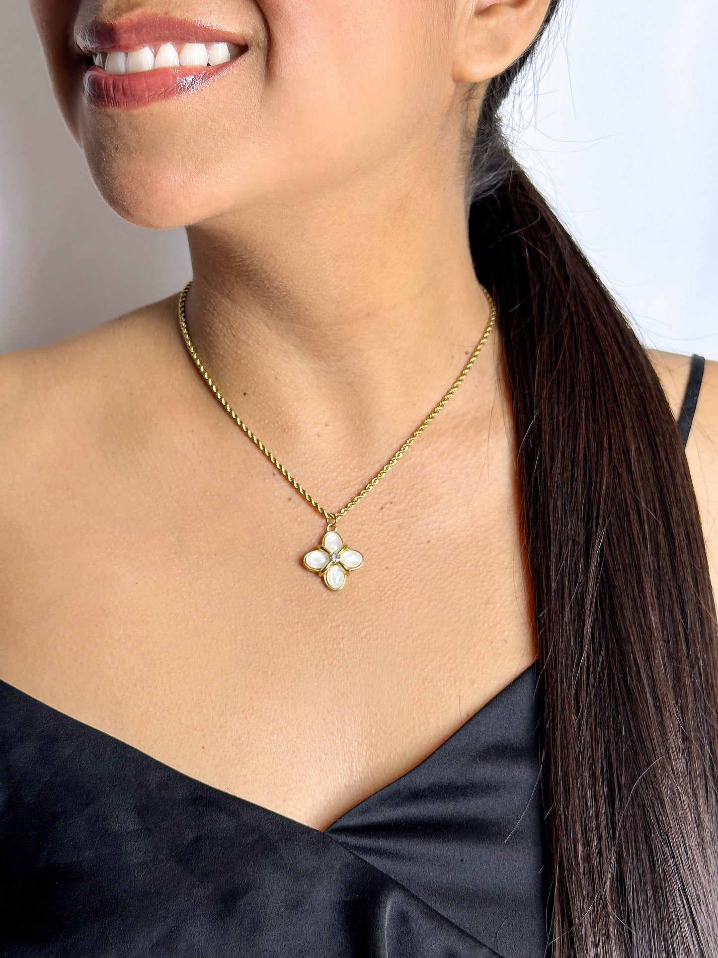 Collar BLOOM | Colgante de flor