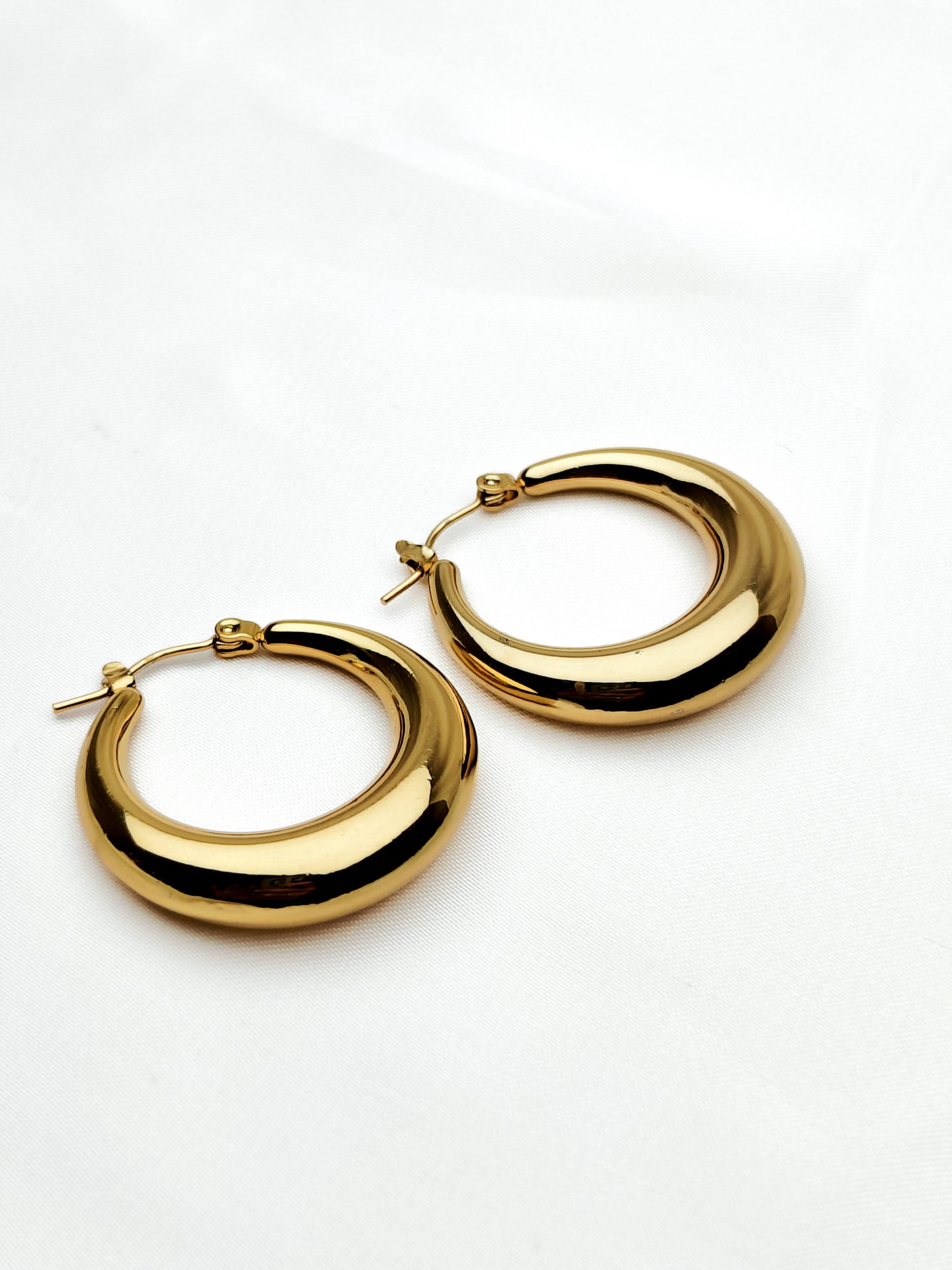 Pendientes OASIS | Aros chapados en oro