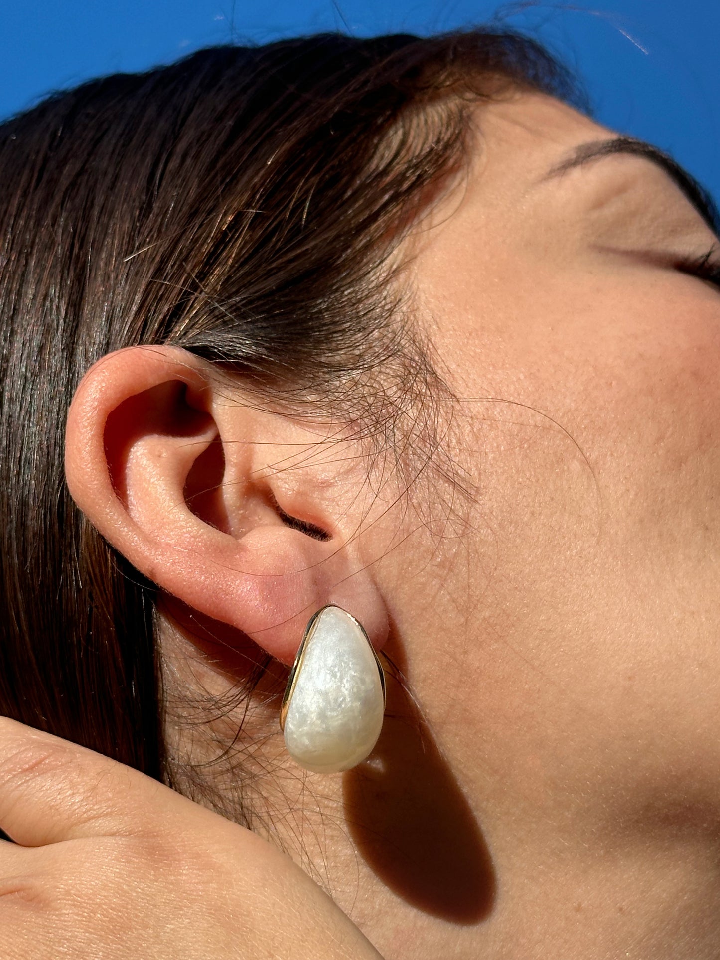 Pendientes NUBES | Pendientes blancos y dorados elegantes