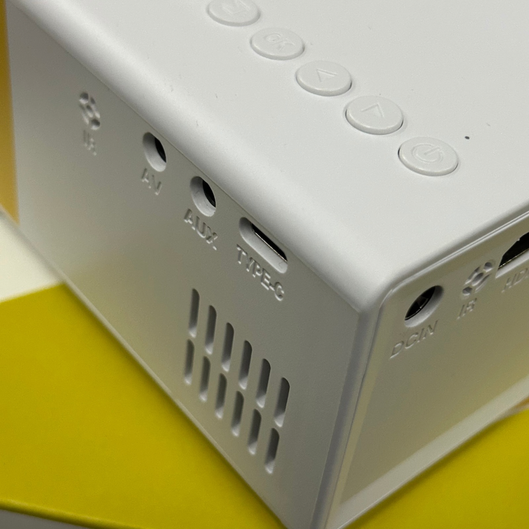 J9C Projector