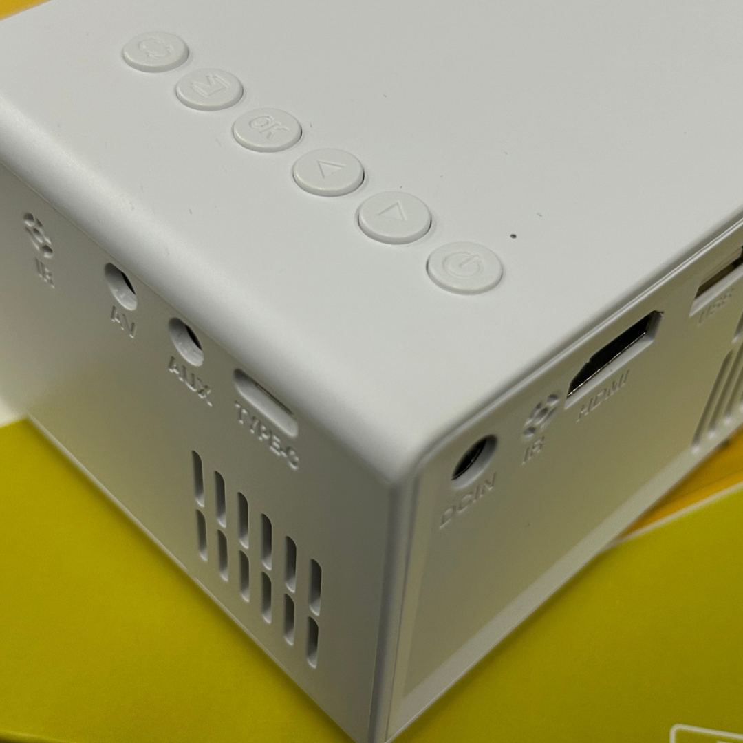 J9C Projector